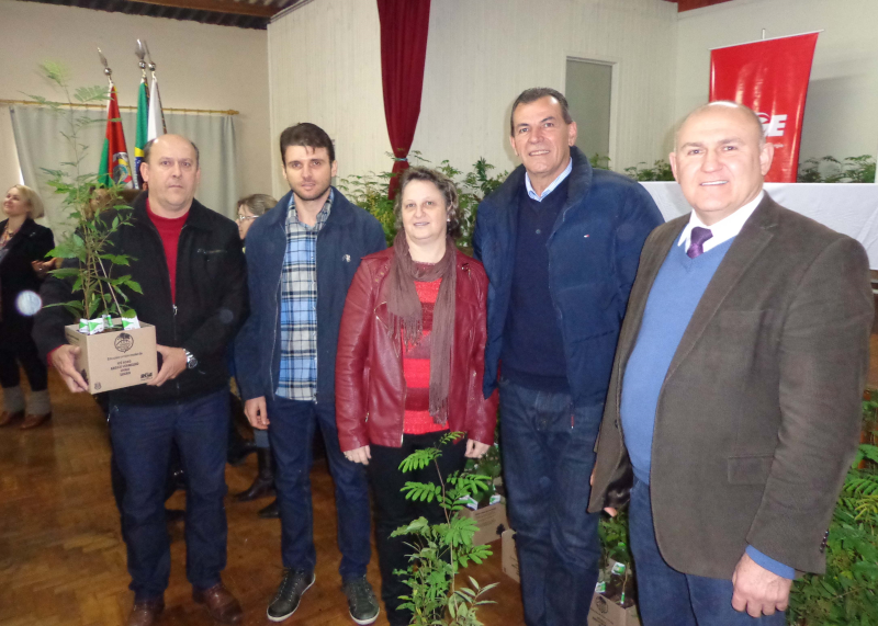 EXECUTIVO PARTICIPA DO LANÇAMENTO DA CAMPANHA “PLANTE ÁRVORES NOBRES”